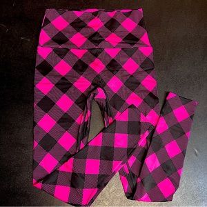 K-Deer brand size medium sneaker-length leggings